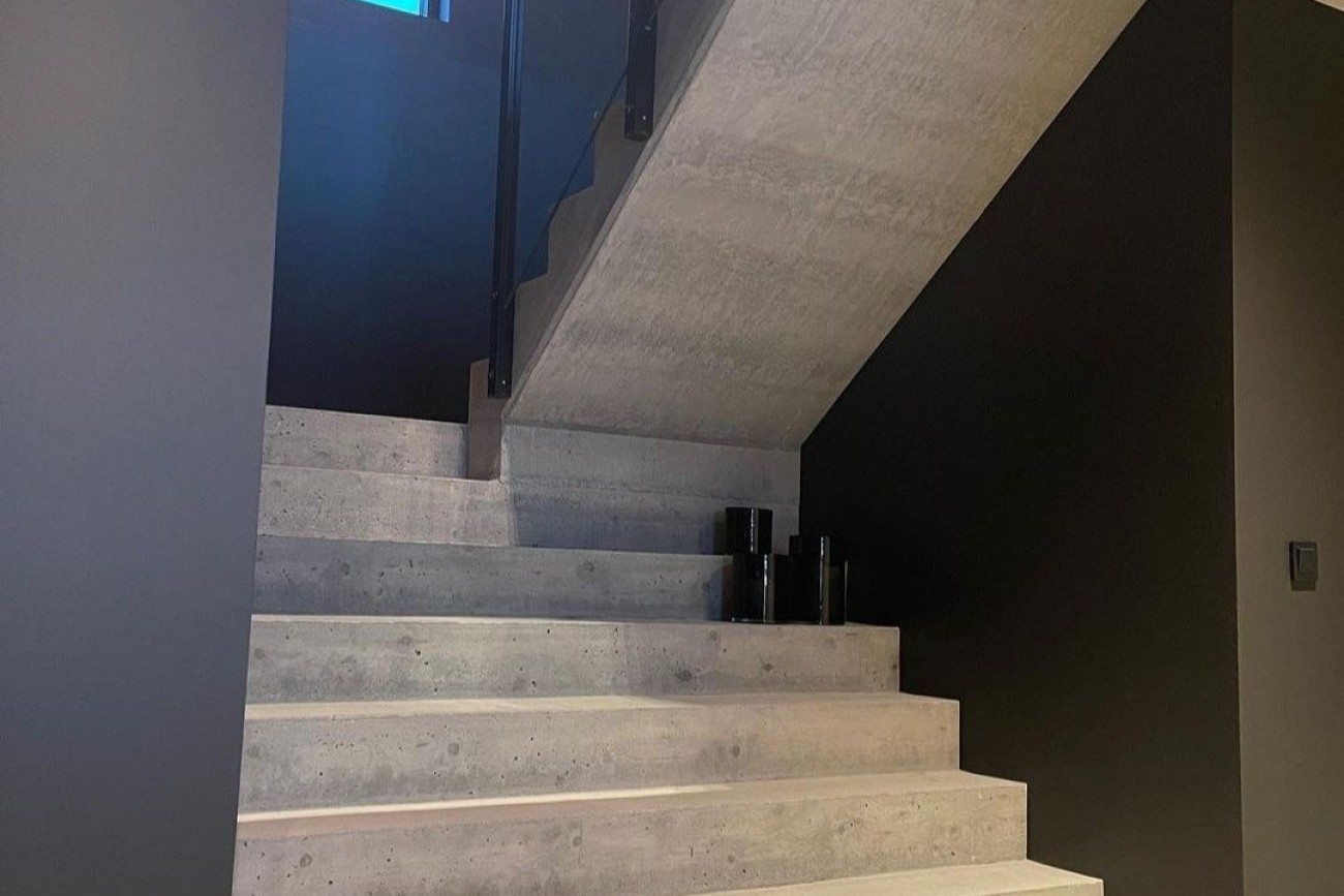 Stilig betongtrapp, bygget av Byggteam Fosen