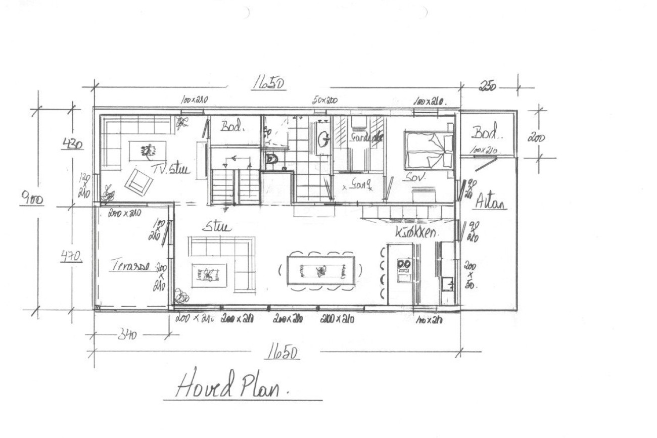 På skissen er det inntegnet en firkant med et kryss over ved siden av trappen, her kan det etter hvert settes inn en heis. 